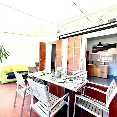 Beach'n Sea Apartment
